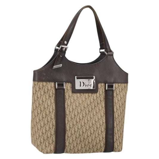 Trotter Street Chic Tote