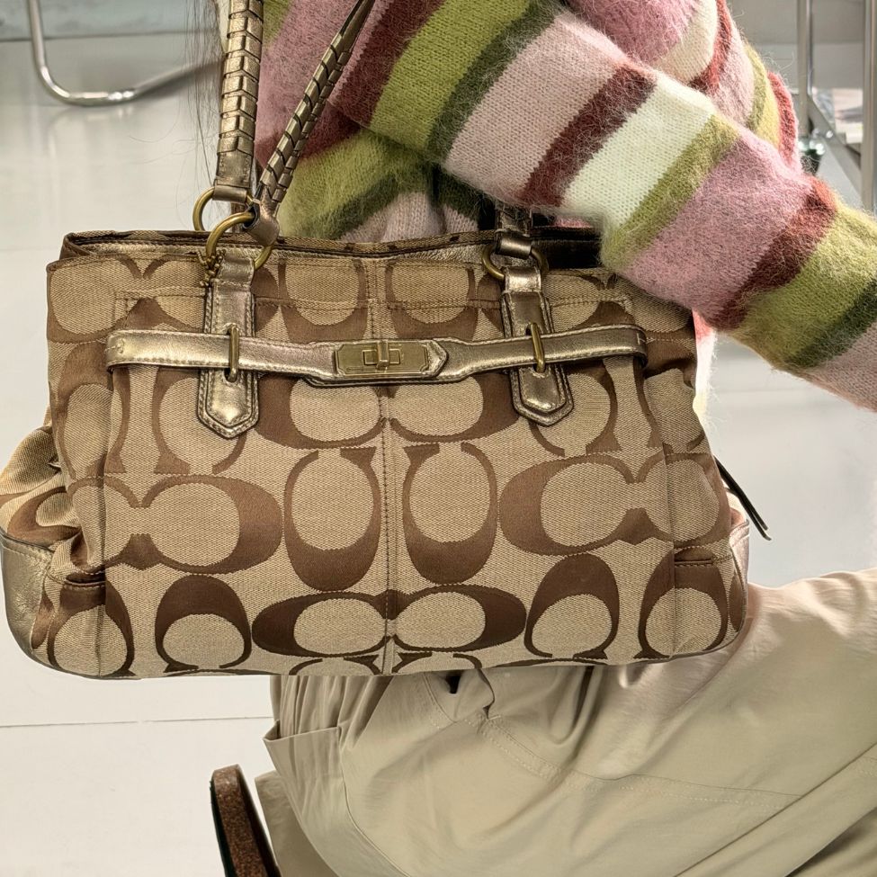 Coach Signature C Carryall Tote