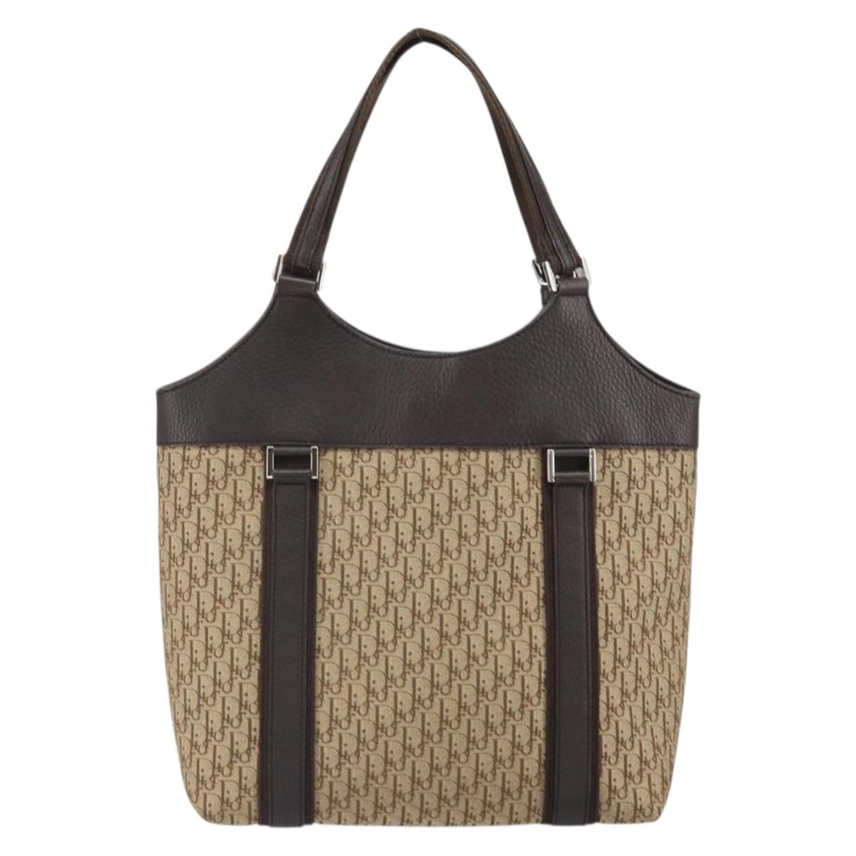 Trotter Street Chic Tote